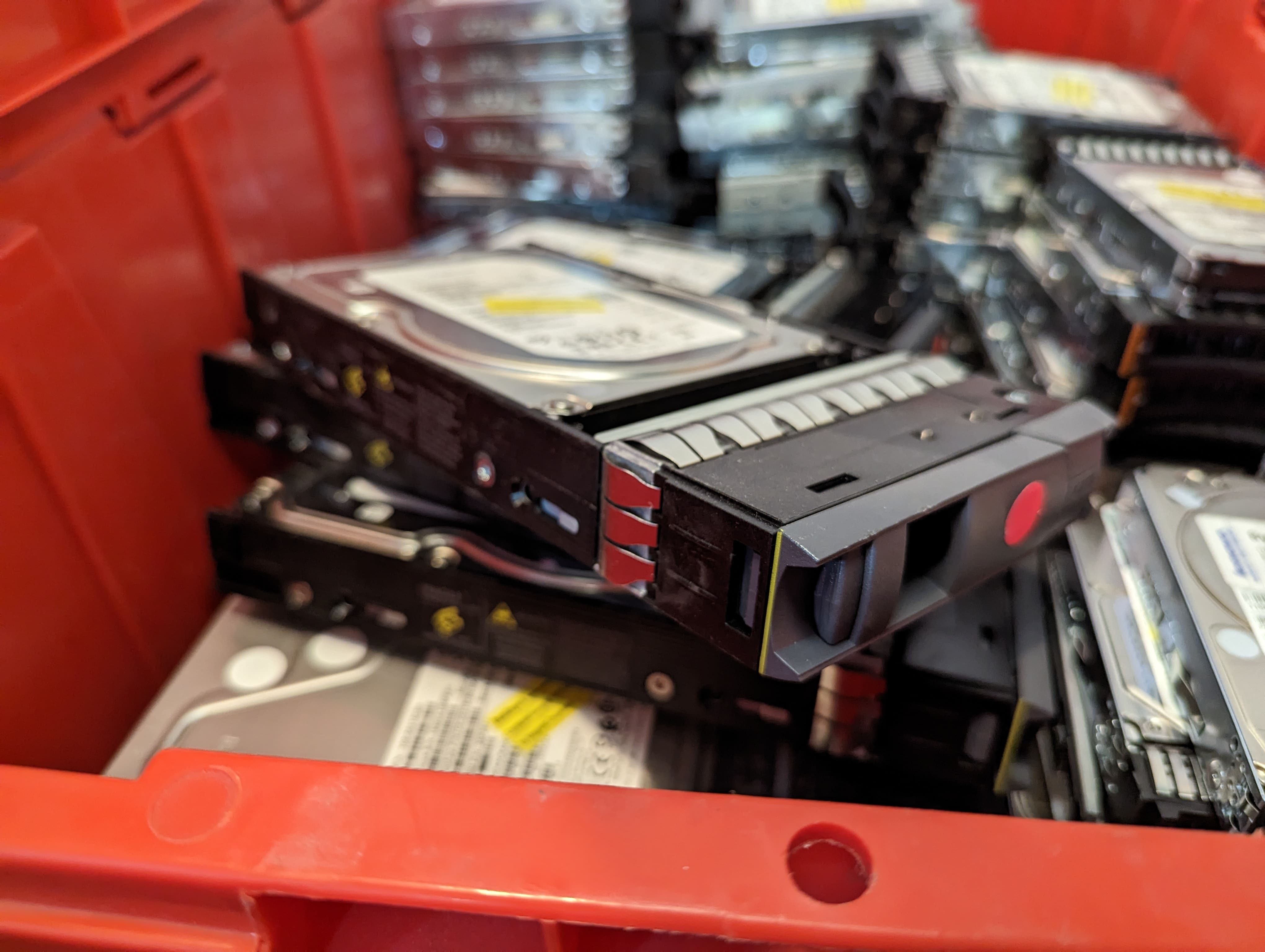 HDD Degaussing 처리 과정